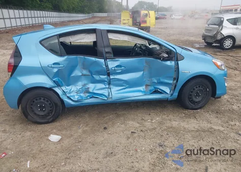 2015 Toyota Prius C One из США, поврежденный, VIN JTDKDTB36F1102816